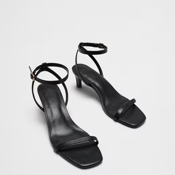 Vegan Leather Heel - Picture 1 of 3